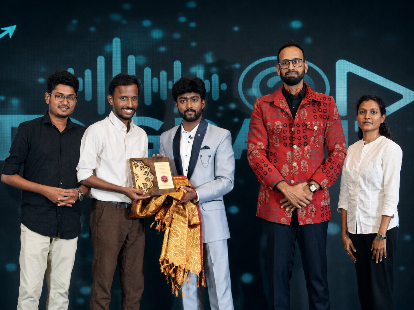 Synapse Circle receiving the Emerging Startup of the Year award at TENMEDGRAM 2026